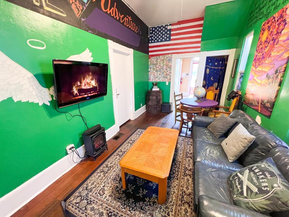 Ith San Diego Adventure Hostel (Adults Only) Εξωτερικό φωτογραφία