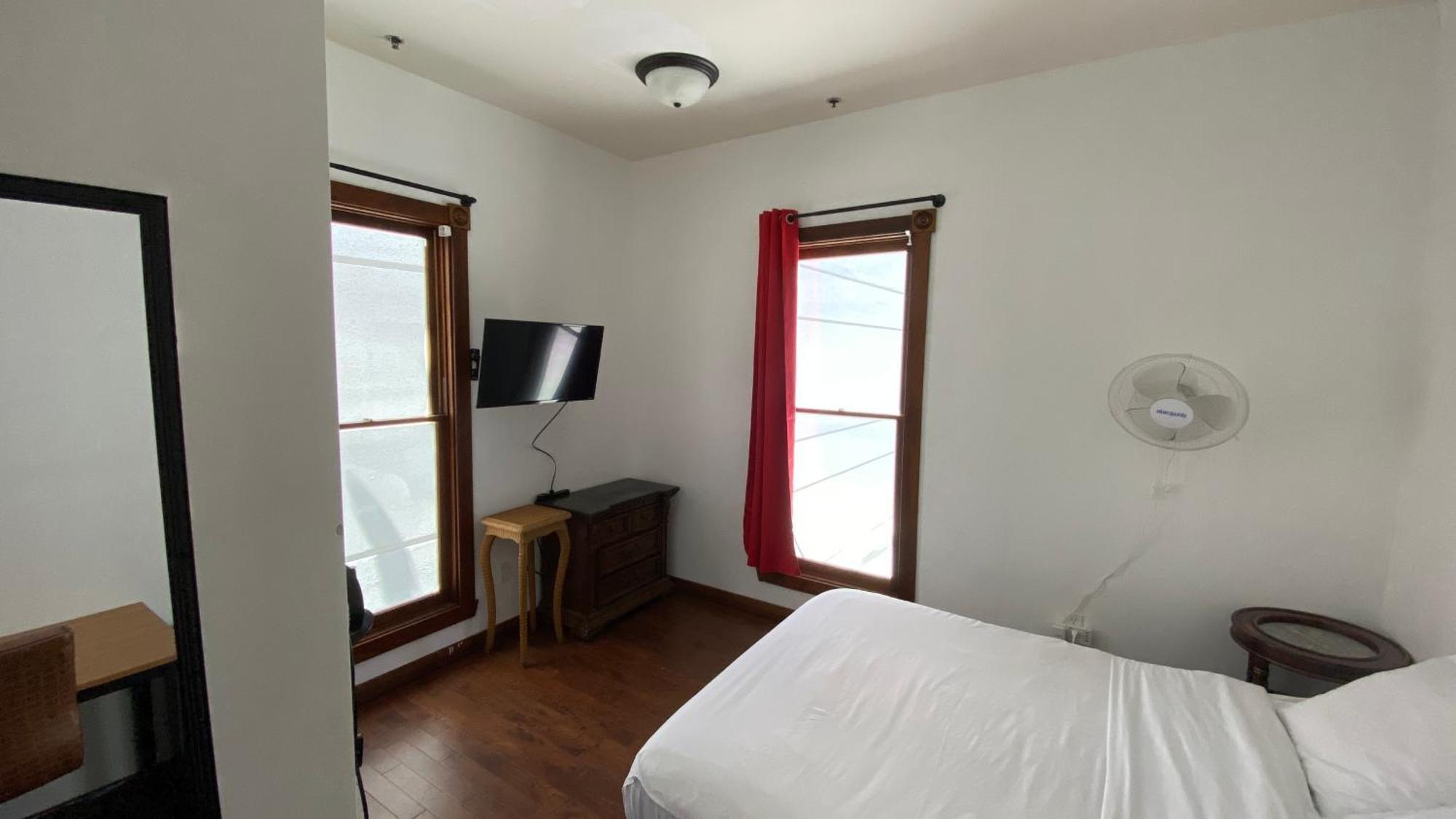 Ith San Diego Adventure Hostel (Adults Only) Εξωτερικό φωτογραφία